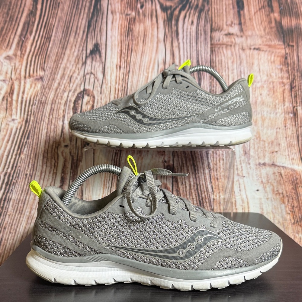 Saucony Liteform Feel Sneakers Mens Sz 9